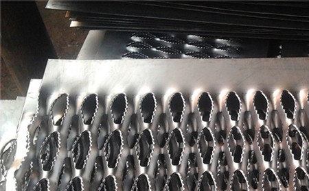 不銹鋼鱷魚嘴防滑板 不銹鋼鱷魚嘴防滑板